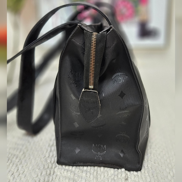 Authentic MCM Vintage Visetos Shoulder/Tote Bag in Black - Picture 8 of 16